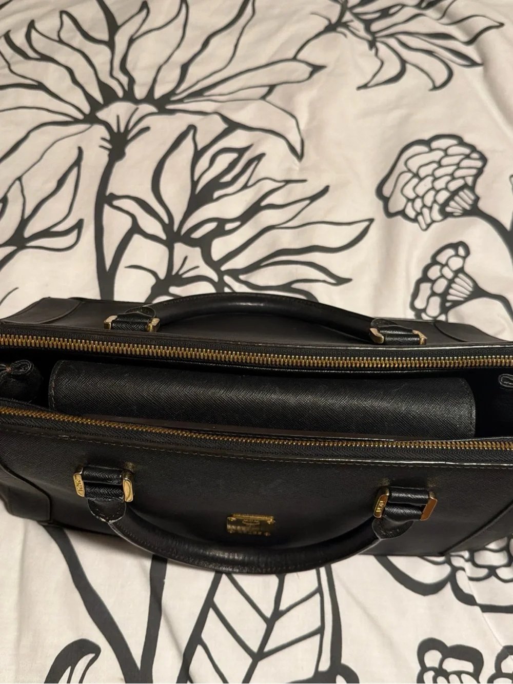 MCM  Nuovo Two-Way Tote in Black Saffiano Leather - Large